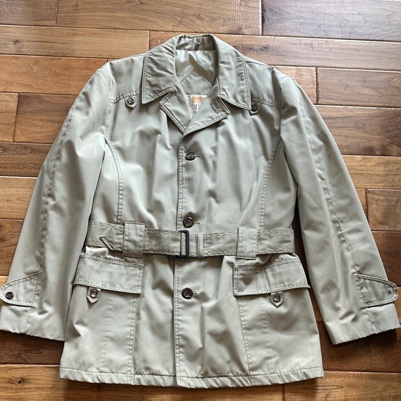 Montgomery Ward Other - Vtg Montgomery Ward men’s short safari style trench coat
